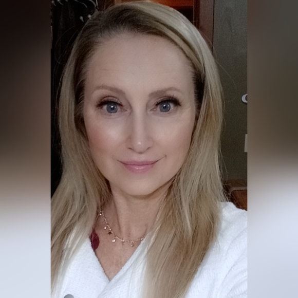 Meet your Posher, Chris - Picture 2 of 2